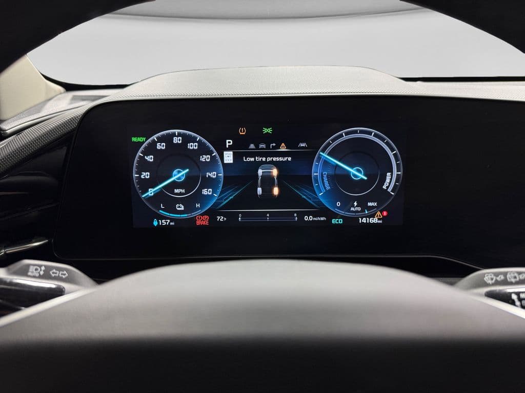 2024 Kia Niro EV view 6