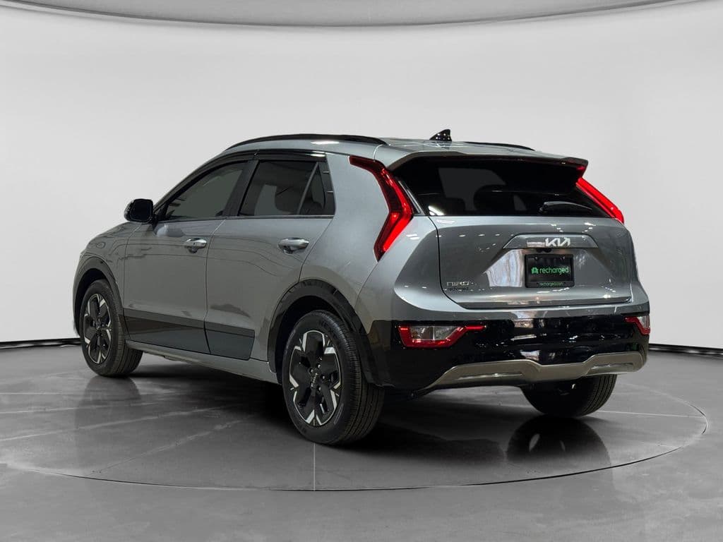 2024 Kia Niro EV view 2
