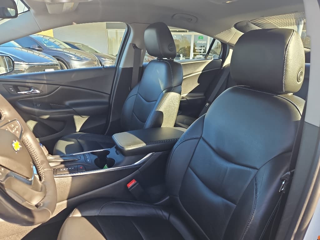 2019 Chevrolet Volt view 24