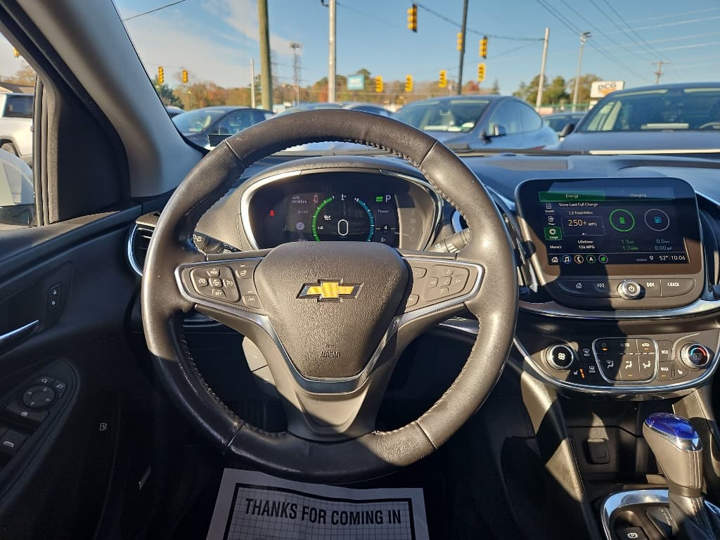 2019 Chevrolet Volt view 8