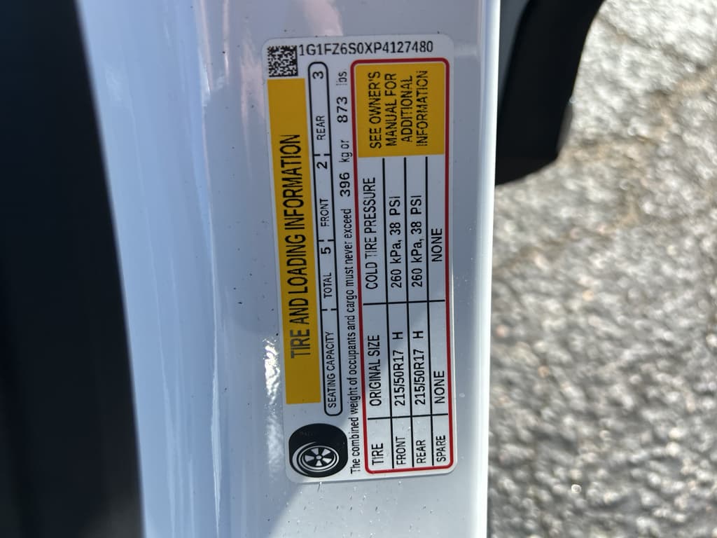 2023 Chevrolet Bolt EUV view 20