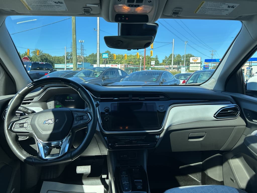 2023 Chevrolet Bolt EUV view 13