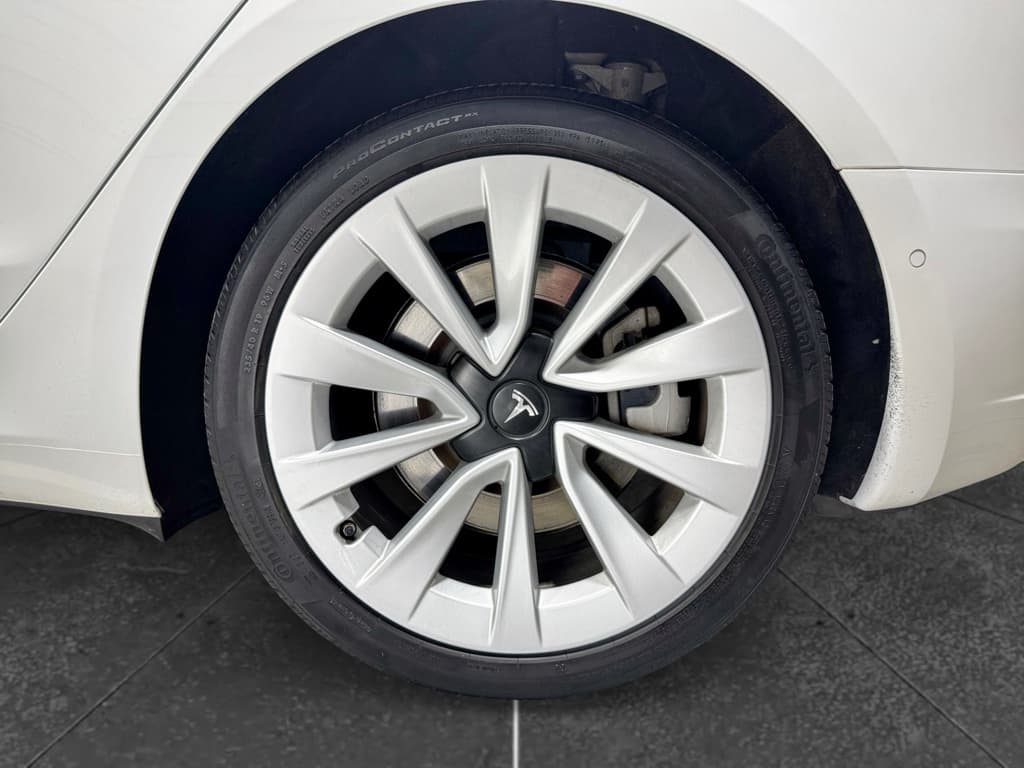 2022 Tesla Model 3 view 30