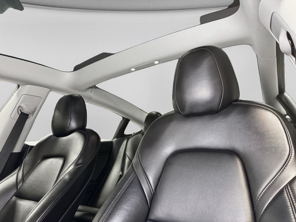 2022 Tesla Model 3 view 21