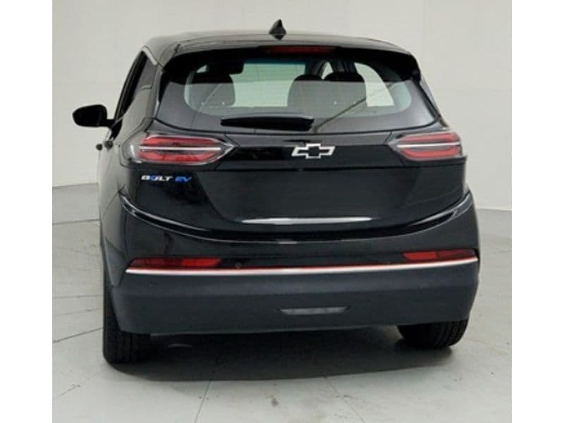 2023 Chevrolet Bolt EV view 4