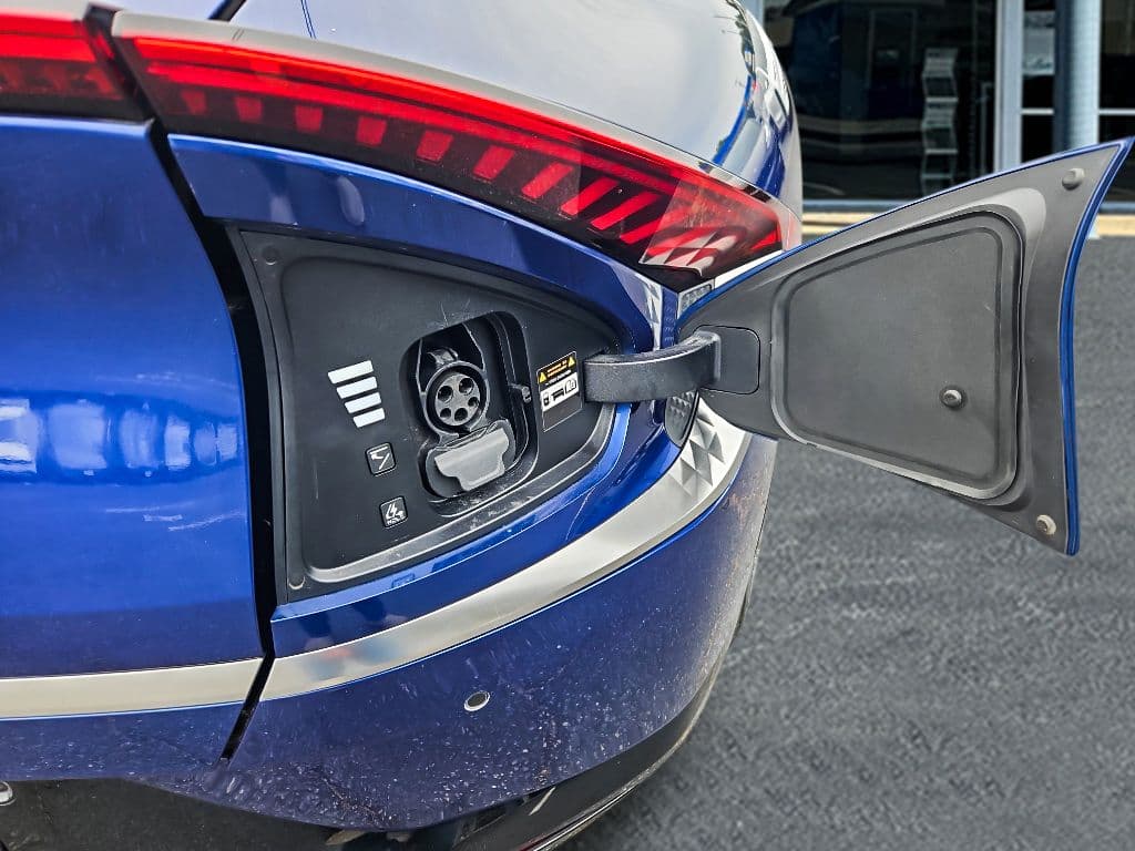 2023 Kia EV6 view 5