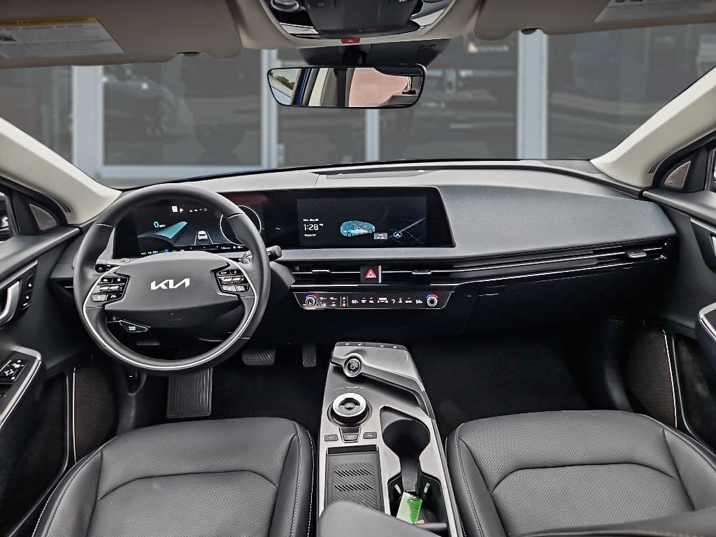 2023 Kia EV6 view 18