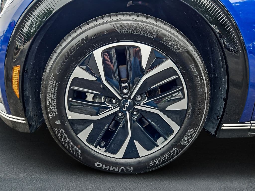 2023 Kia EV6 view 26