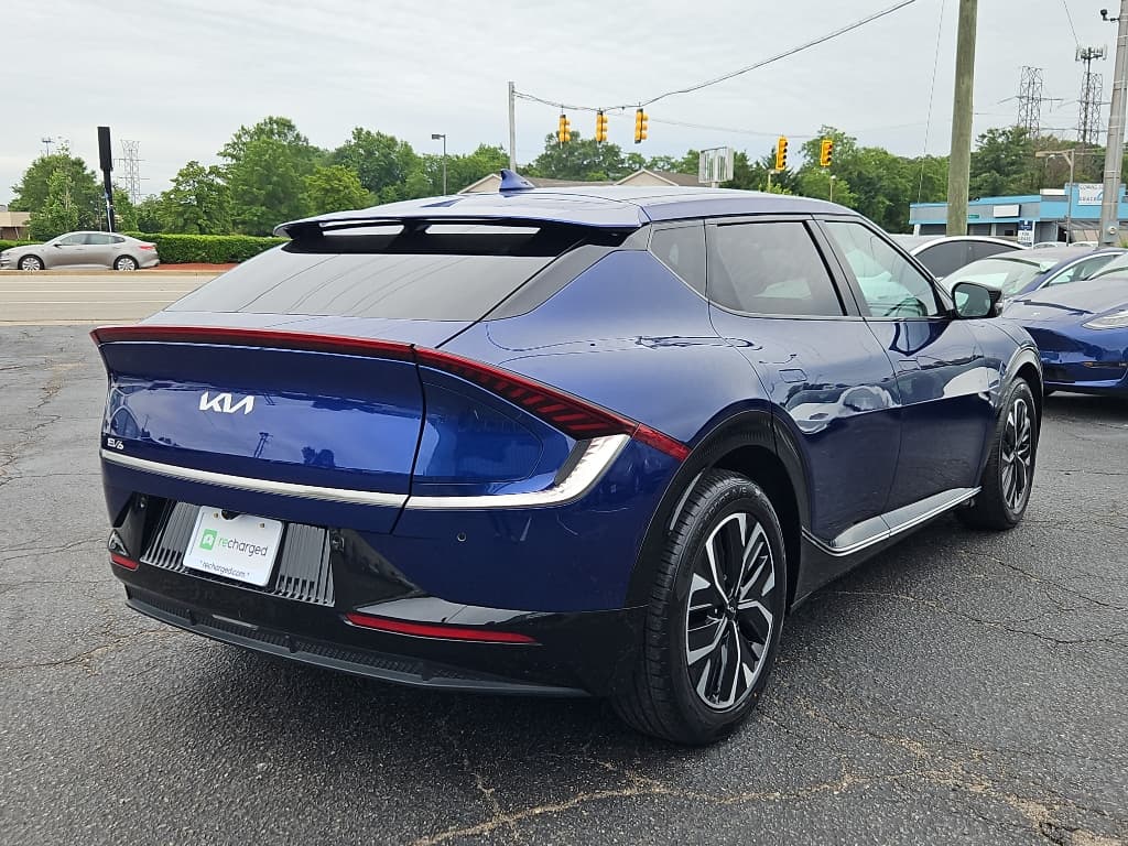 2023 Kia EV6 view 3