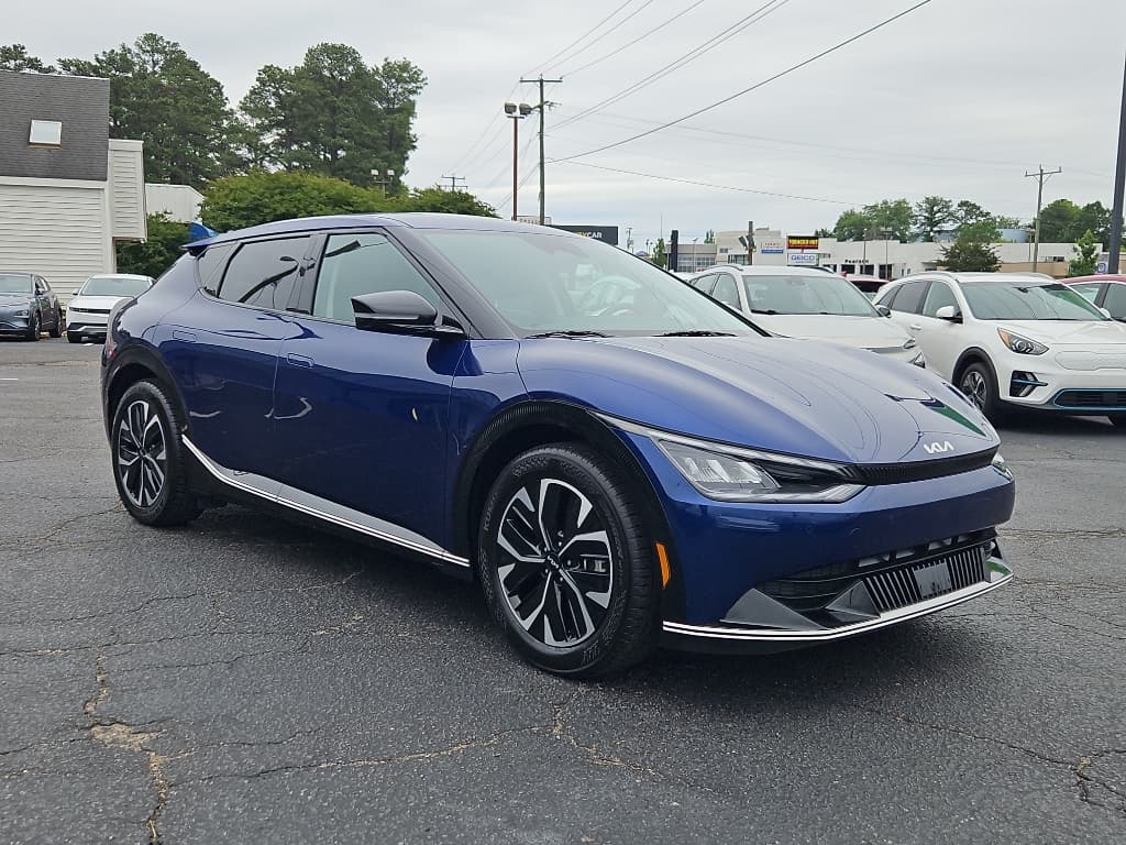 2023 Kia EV6 view 4