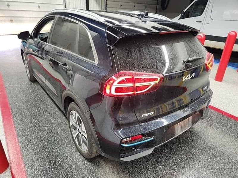 2022 Kia Niro EV view 2