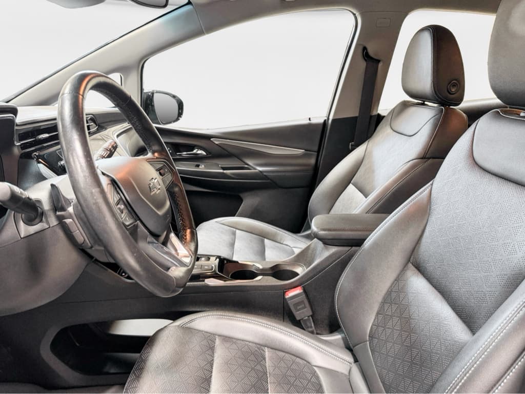 2023 Chevrolet Bolt EV view 18