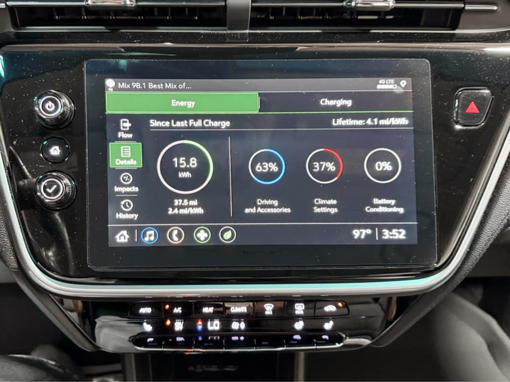 2023 Chevrolet Bolt EV view 11