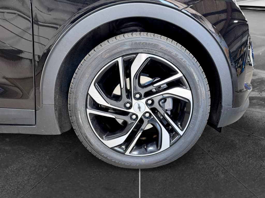 2023 Chevrolet Bolt EV view 36