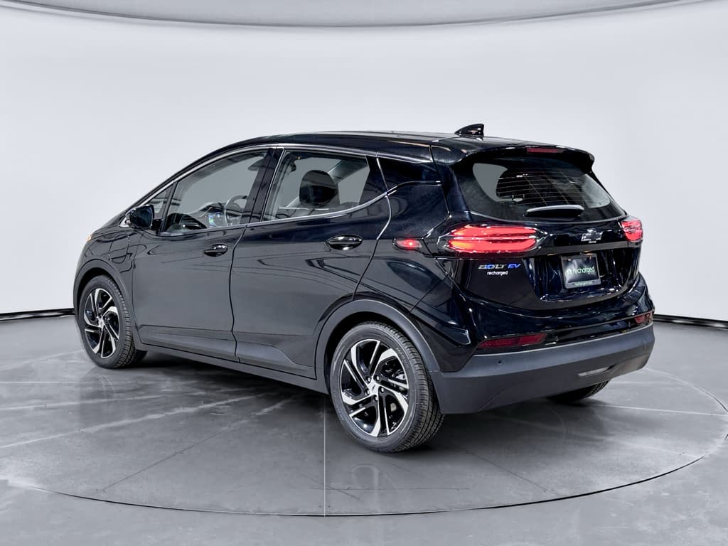 2023 Chevrolet Bolt EV view 2