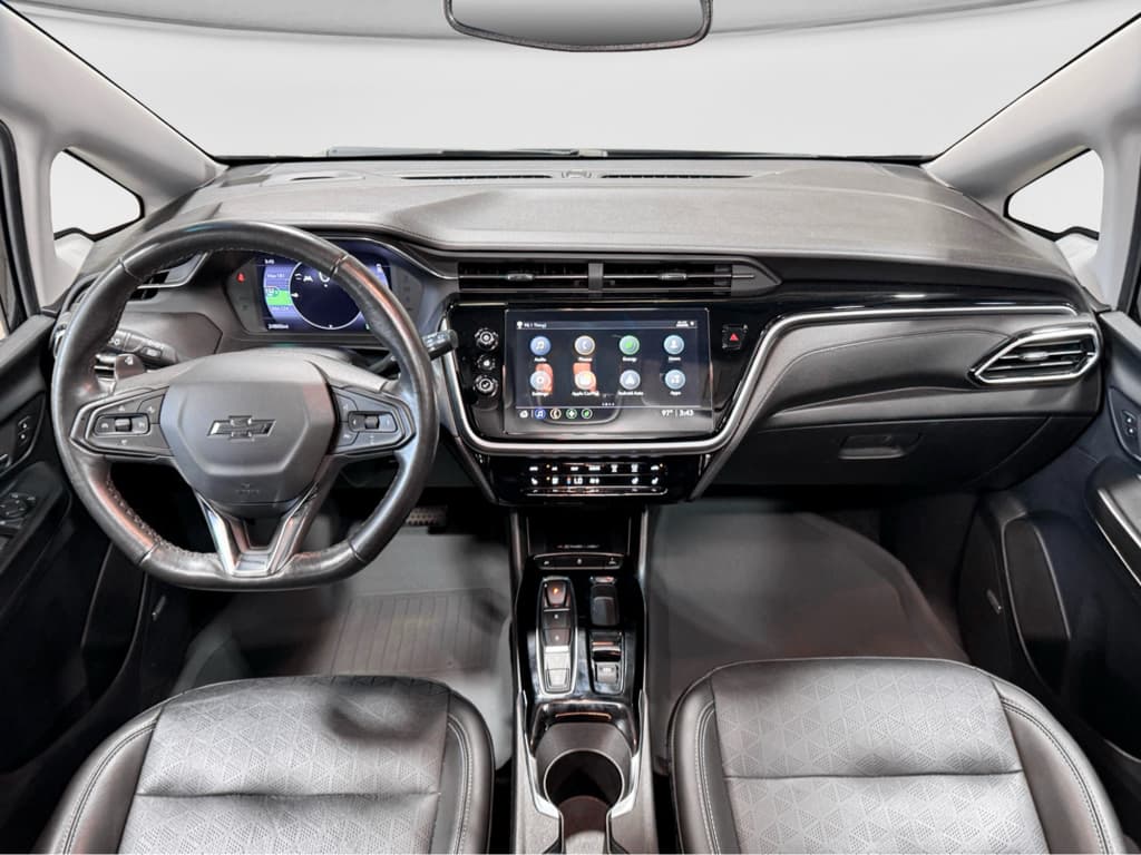 2023 Chevrolet Bolt EV view 17