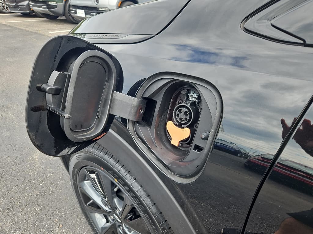 2022 Chevrolet Bolt EUV view 5