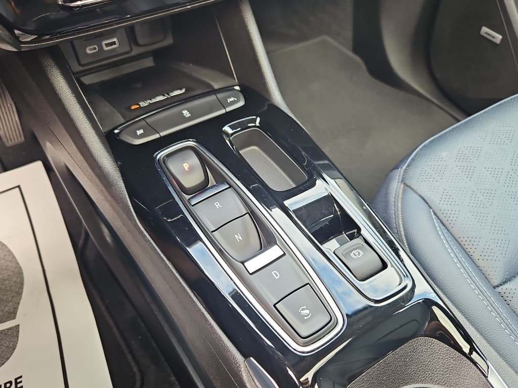 2022 Chevrolet Bolt EUV view 13