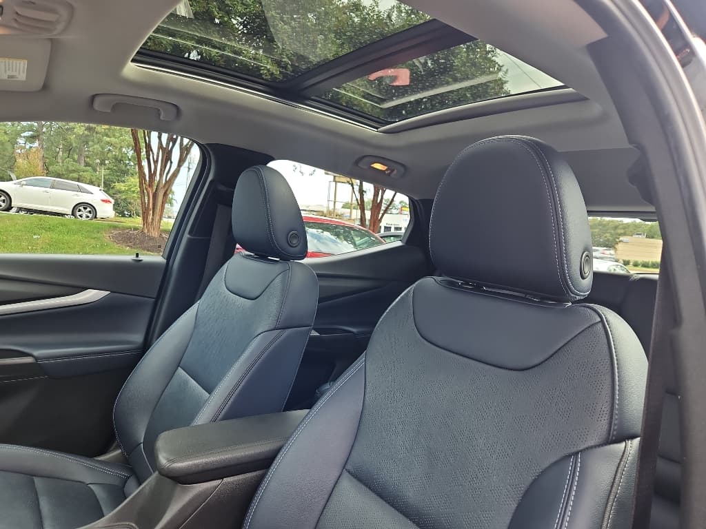2022 Chevrolet Bolt EUV view 20