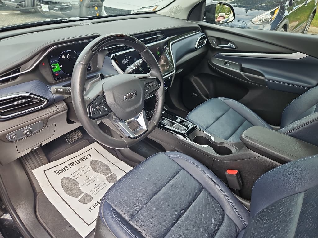2022 Chevrolet Bolt EUV view 11