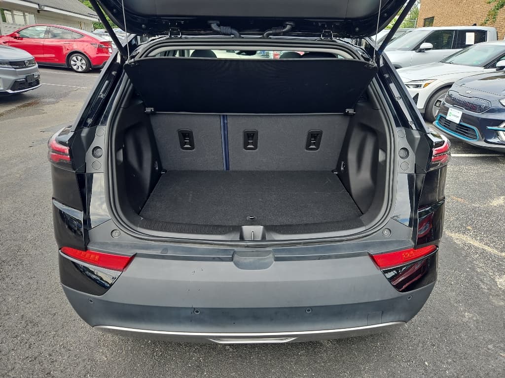 2022 Chevrolet Bolt EUV view 22