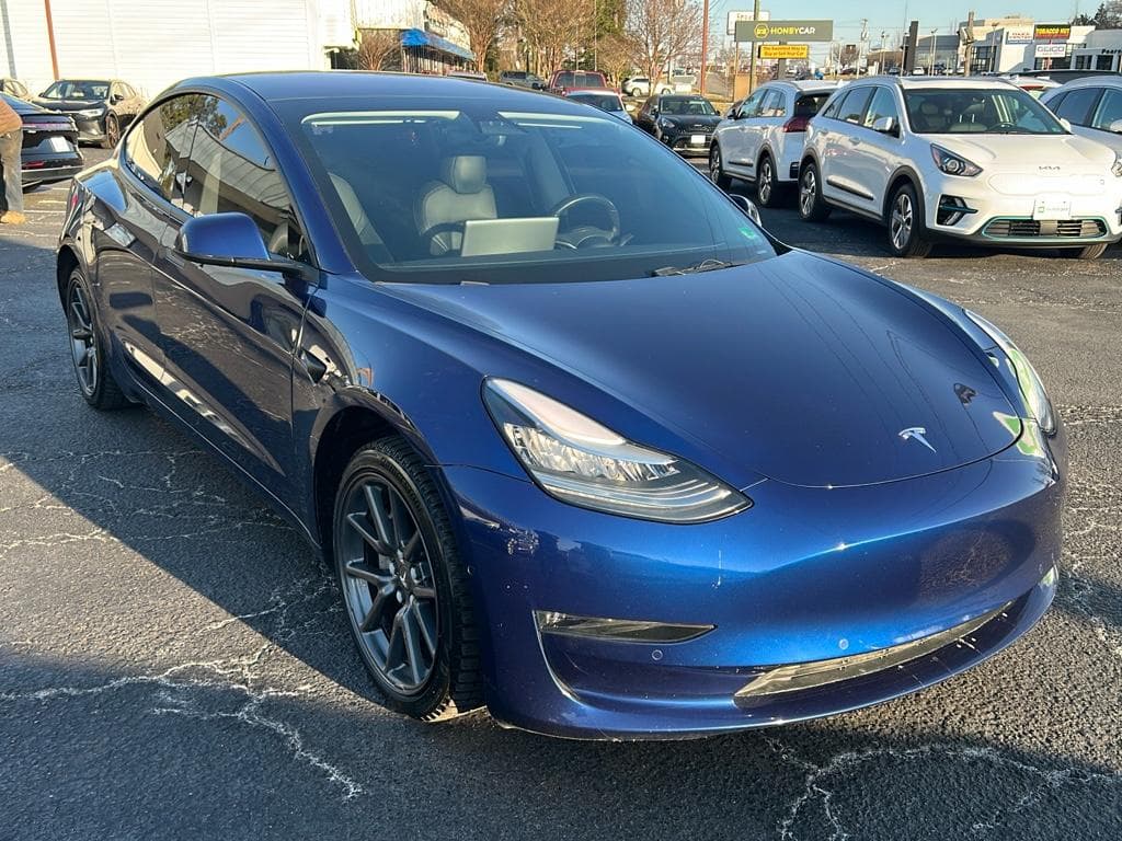 2018 Tesla Model 3 view 4