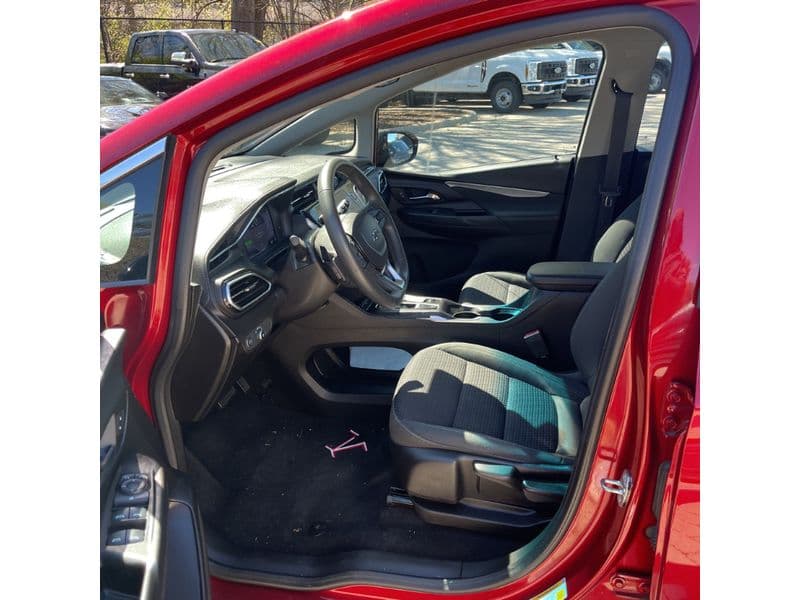 2022 Chevrolet Bolt EV view 5