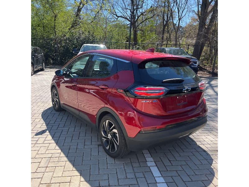 2022 Chevrolet Bolt EV view 4