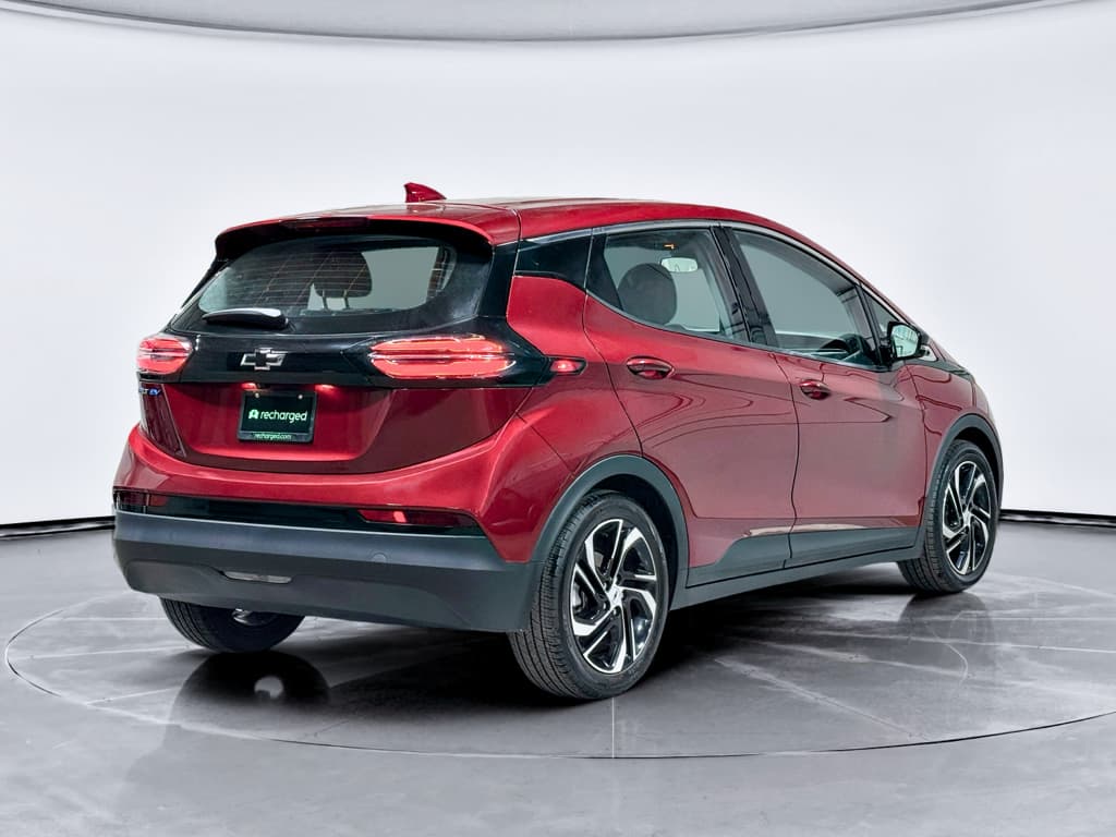 2022 Chevrolet Bolt EV view 3