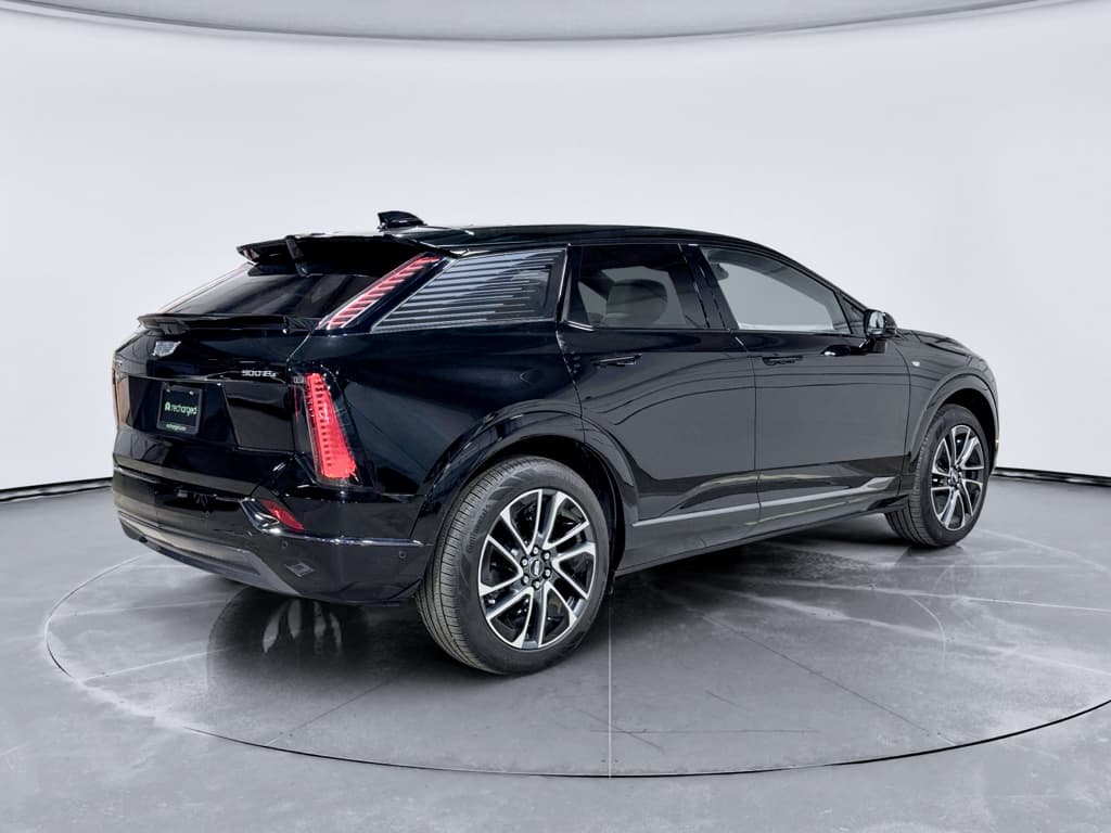 2026 Cadillac OPTIQ view 3