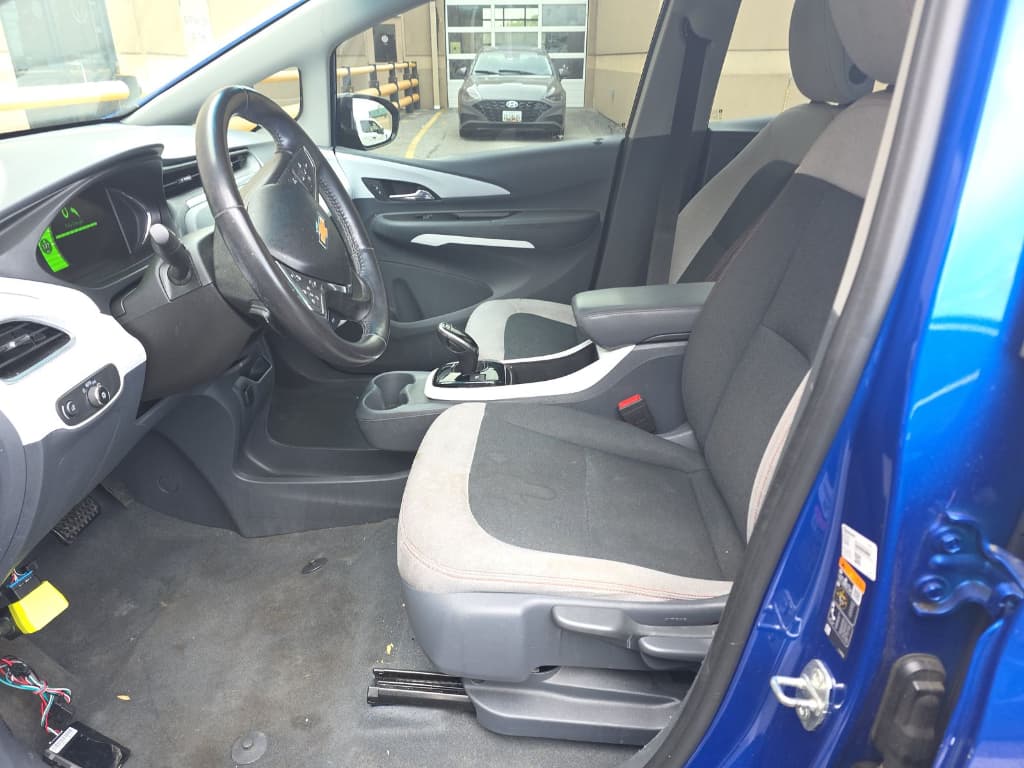 2020 Chevrolet Bolt EV view 5