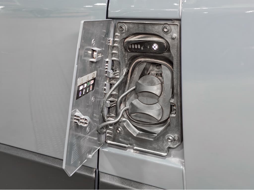 2024 Ram ProMaster 3500 BEV view 5