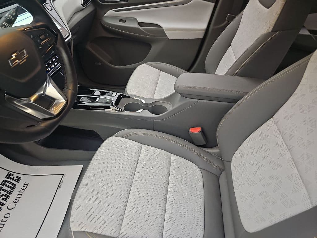 2022 Chevrolet Bolt EUV view 7