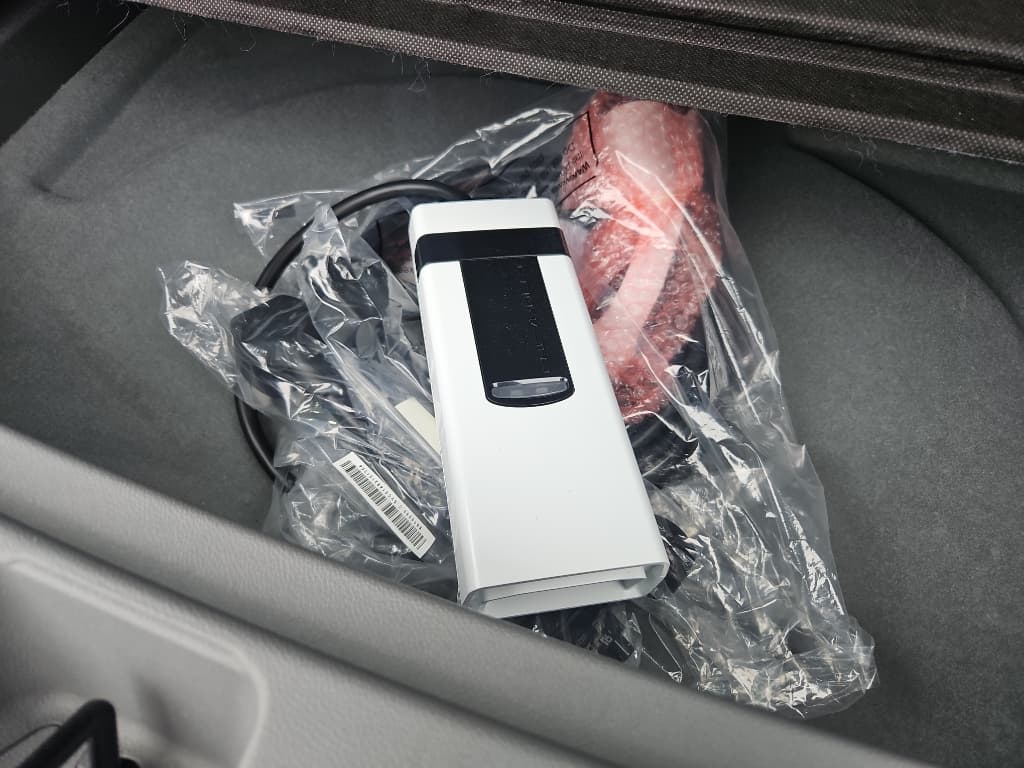 2022 Chevrolet Bolt EUV view 6