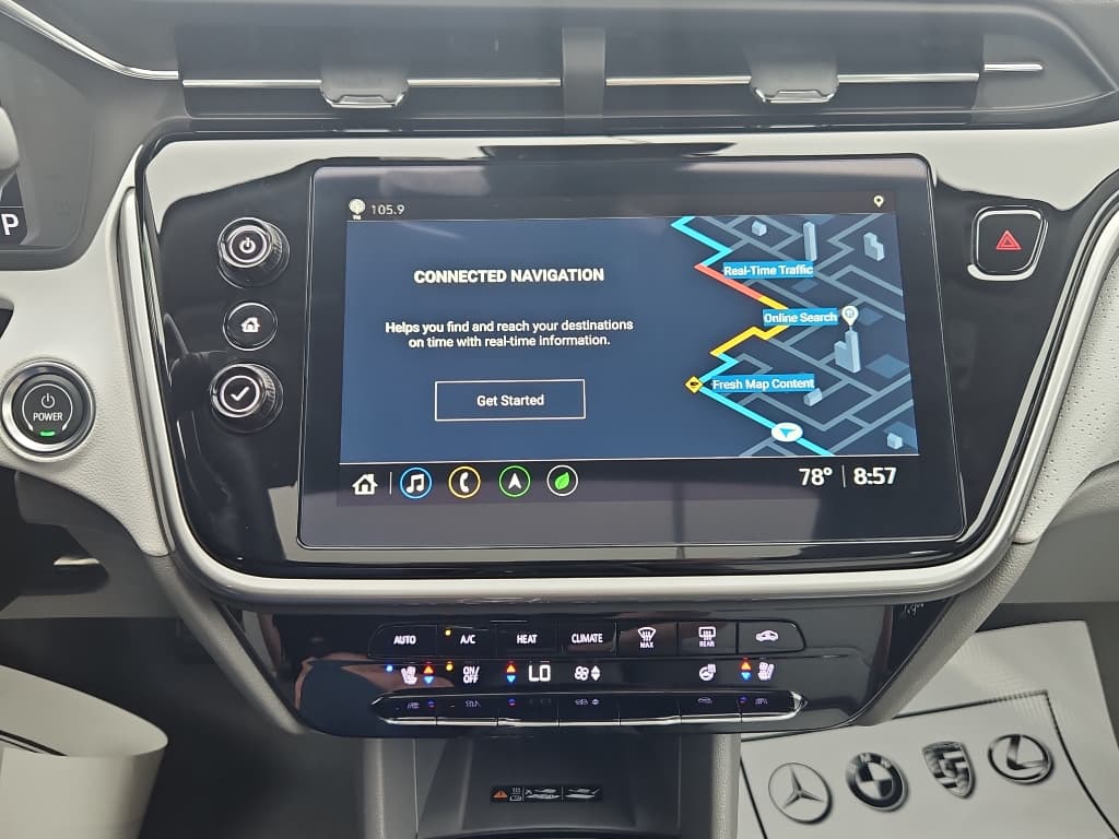 2022 Chevrolet Bolt EUV view 12