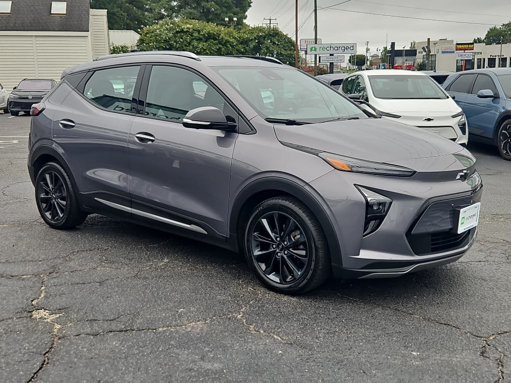 2022 Chevrolet Bolt EUV view 4