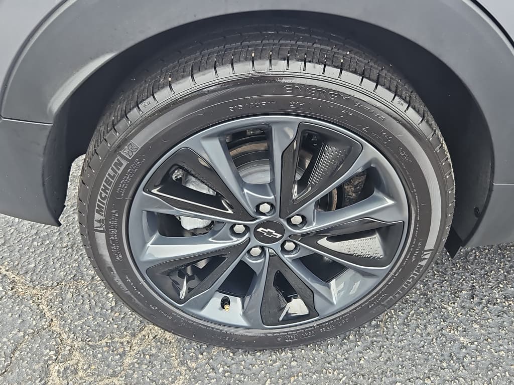 2022 Chevrolet Bolt EUV view 34
