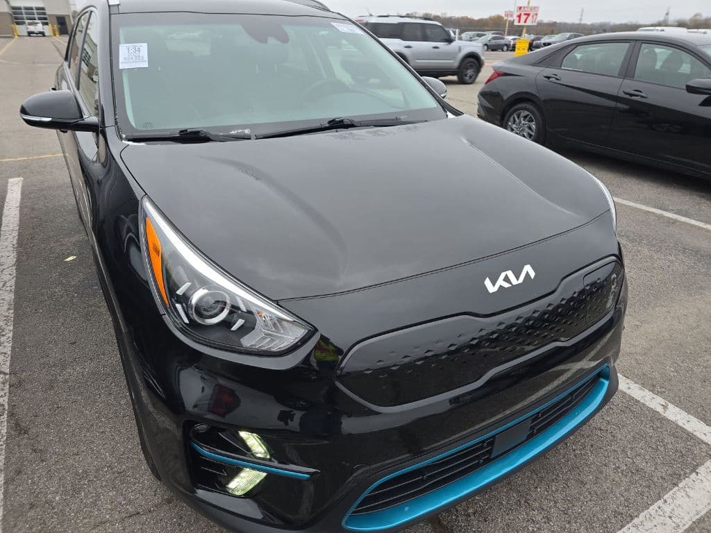 2022 Kia Niro EV view 2