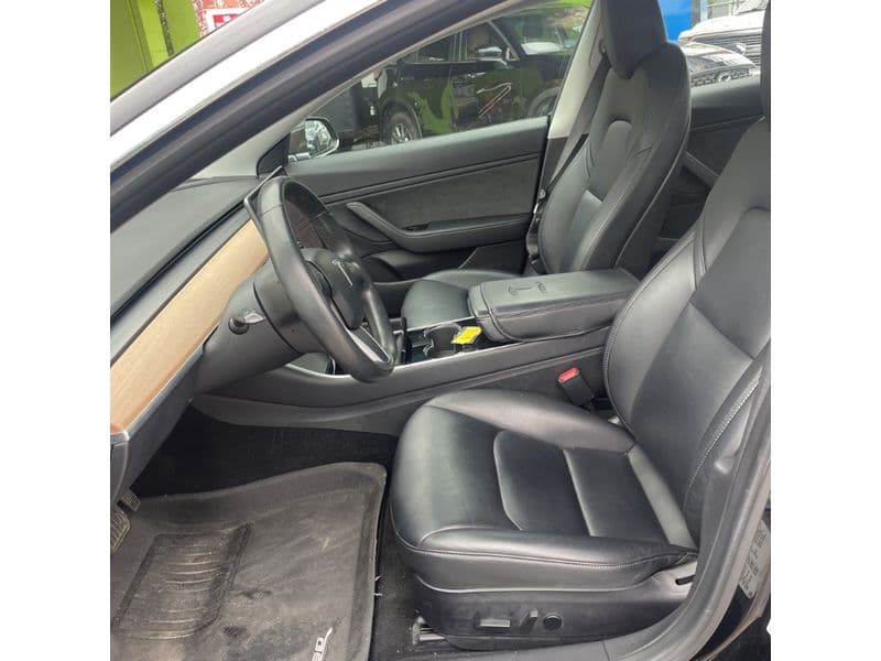 2018 Tesla Model 3 view 5