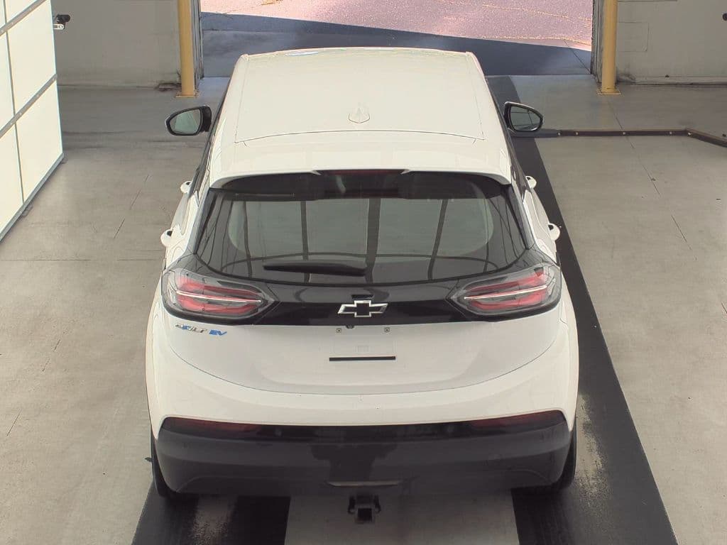 2022 Chevrolet Bolt EV view 4