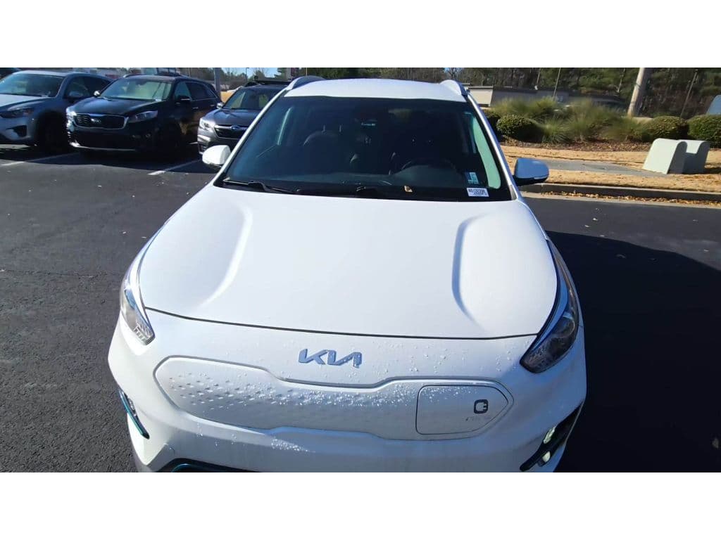 2022 Kia Niro EV view 2