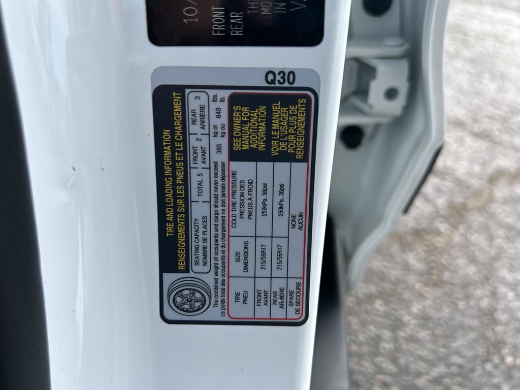 2022 Kia Niro EV view 21