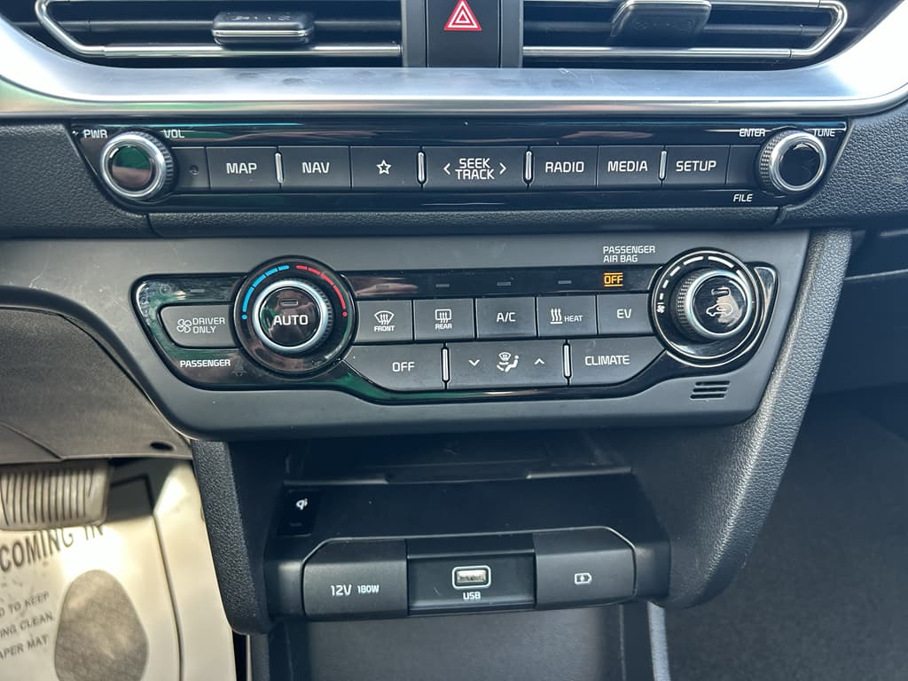 2022 Kia Niro EV view 13
