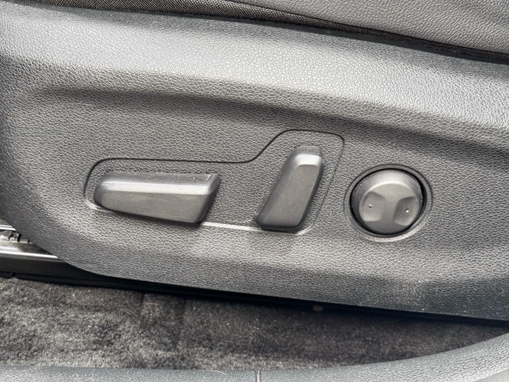 2022 Kia Niro EV view 6