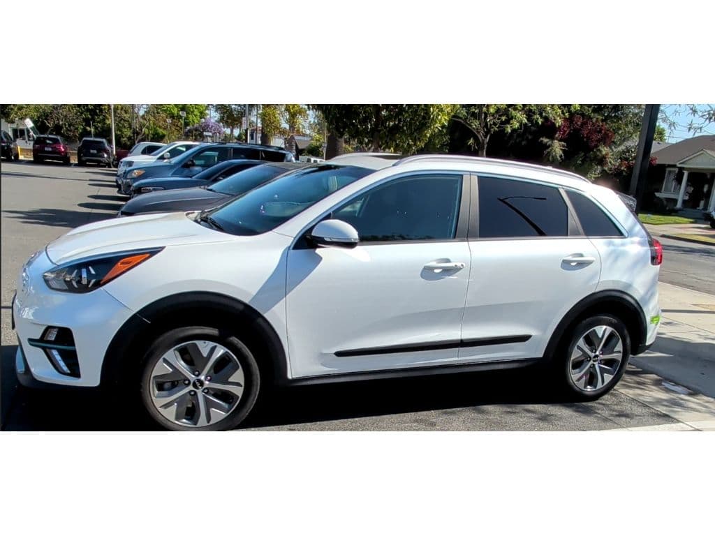 2022 Kia Niro EV view 2
