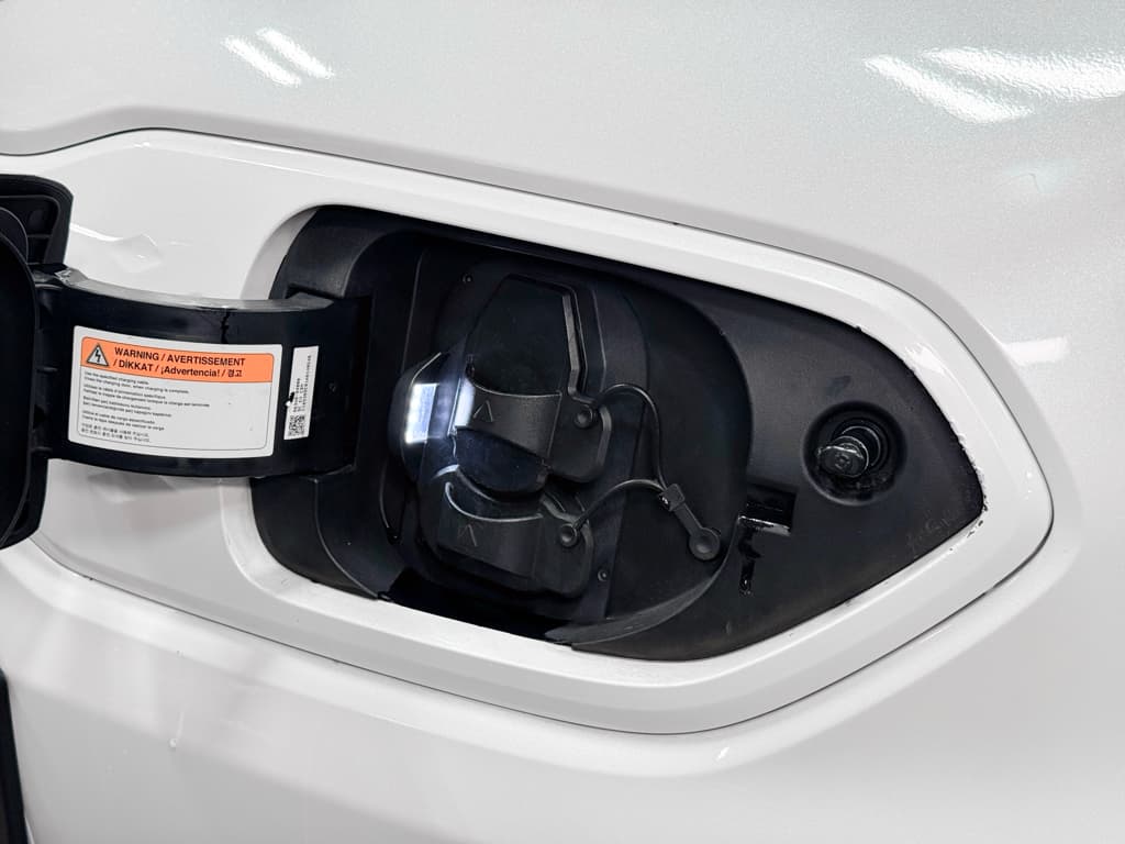 2022 Kia Niro EV view 5