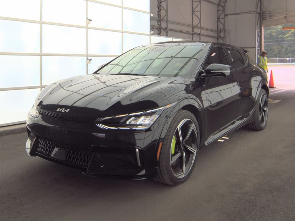 2023 Kia EV6 view 1