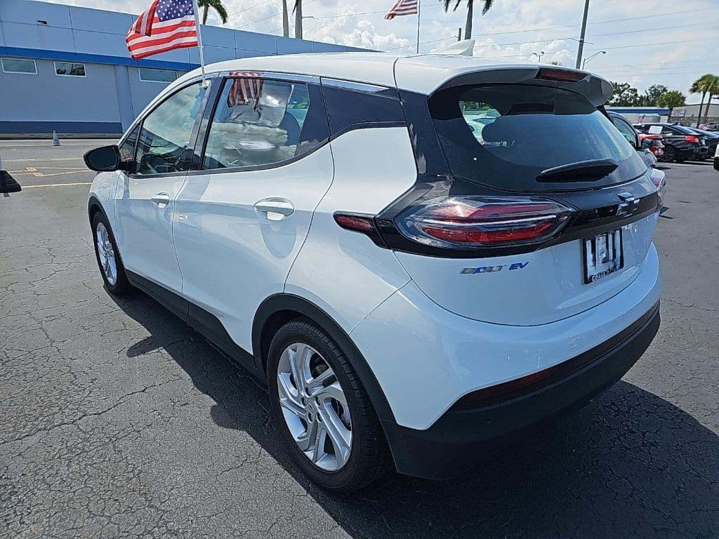 2023 Chevrolet Bolt EV view 2