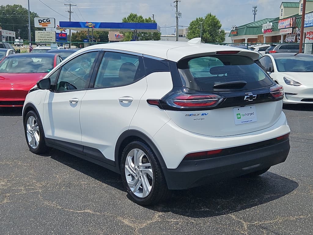 2023 Chevrolet Bolt EV view 2