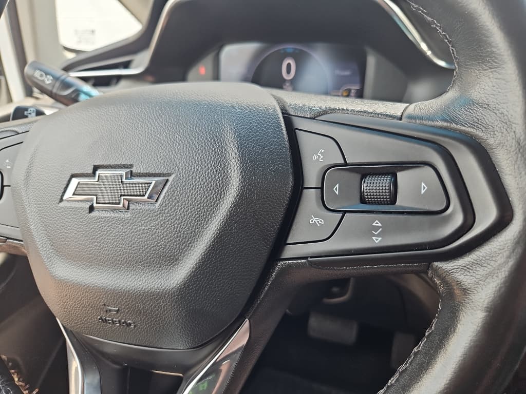 2023 Chevrolet Bolt EV view 10